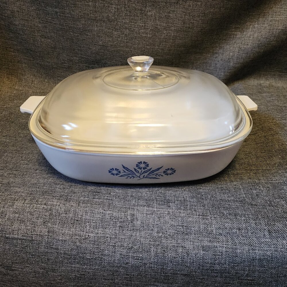Corning Ware P-10-B 9 1/2" Blue Cornflower Casserole Dish W/ Glass Lid P-10-C-1